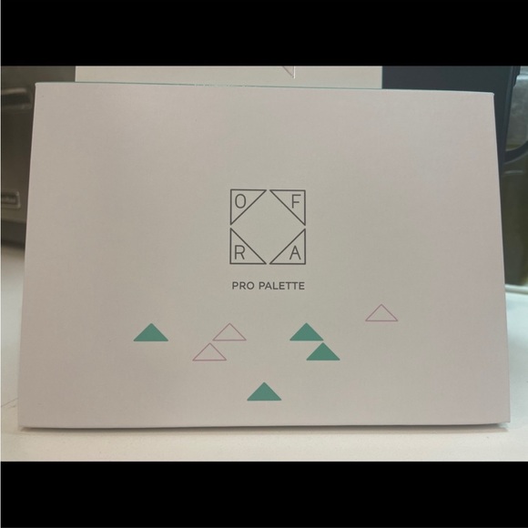 Ofra Boho Pro Palette, NIB - Picture 2 of 5